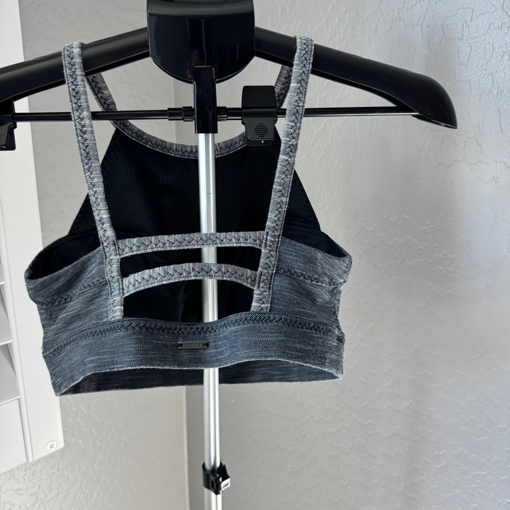 prAna High Neck Strappy Back Yoga Sports Bra Size S- EUC - Picture 5 of 9